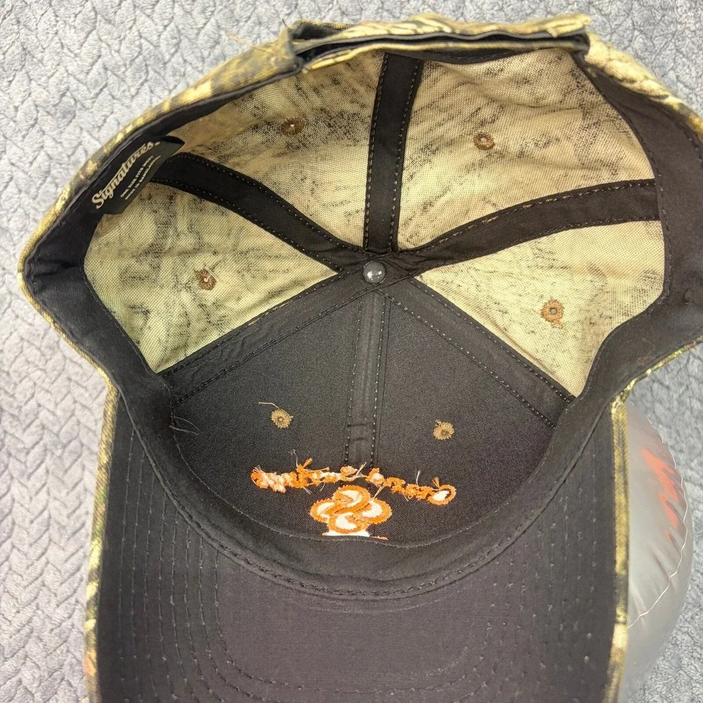 Mossy Oak eyelets durable